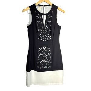 Ali Ro Lazer Cut Floral Print Black and White Cocktail Party Size Dress Size 4